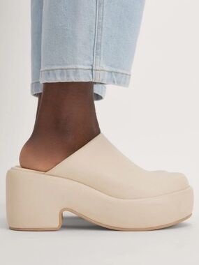 EVERLANE The Puffa Clog Tan/Cream Size 7.5